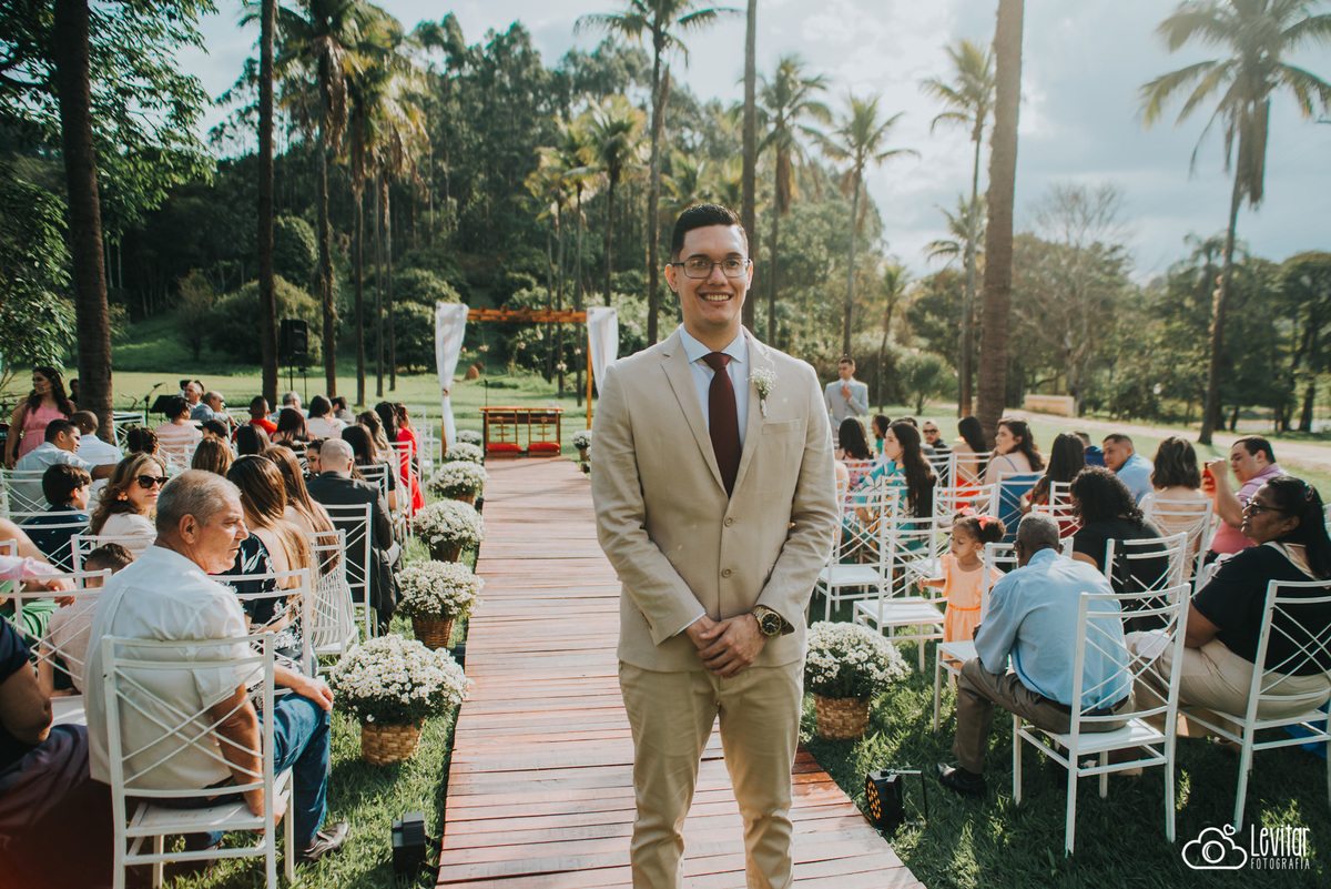 Noivo Ansioso esperando 