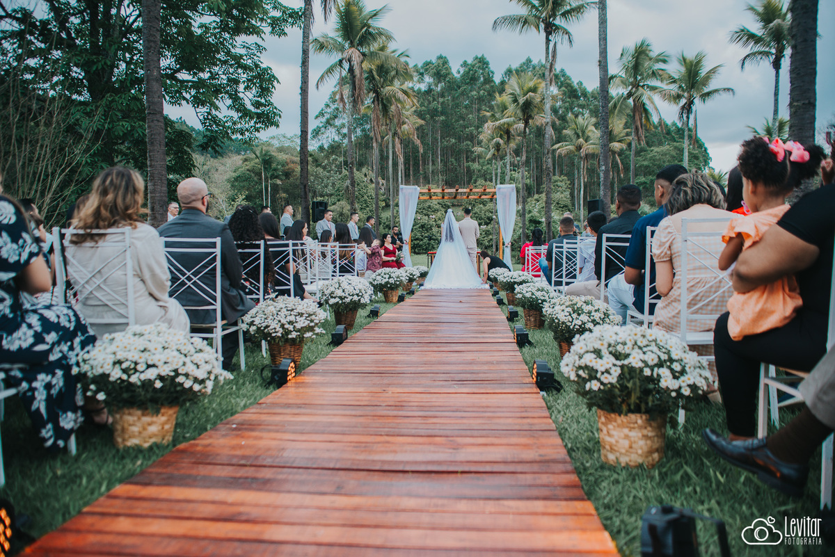 casamento durante o dia ao ar livre fazenda marambaia em guaratinguetá