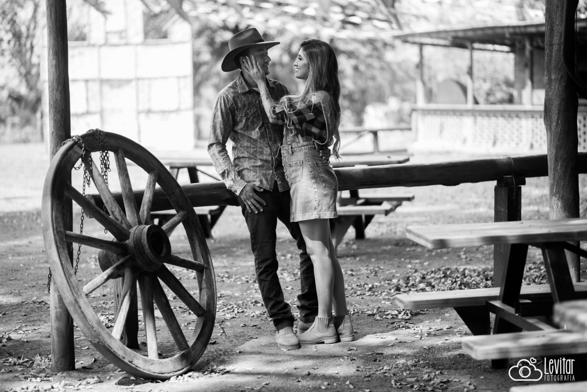 Ensaio Pré-Wedding Country| Fernanda Karen & Altieres | Hotel Fazenda Sete Lagos - Guaratinguetá / SP