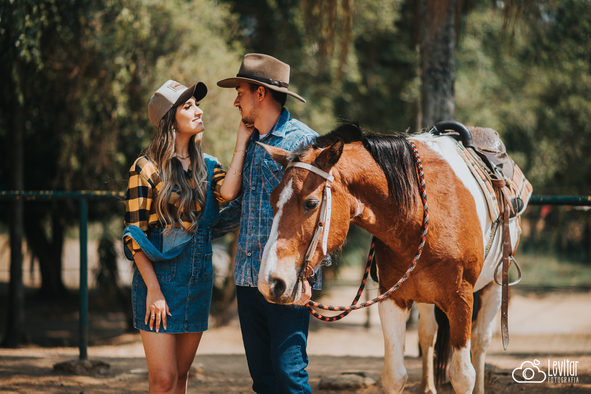 Ensaio Pré-Wedding Country| Fernanda Karen & Altieres | Hotel Fazenda Sete Lagos - Guaratinguetá / SP