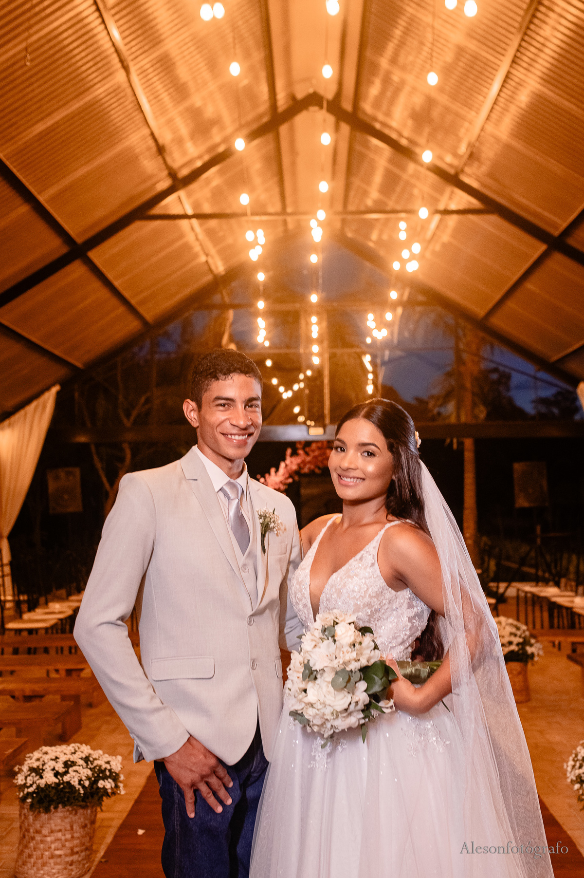 Casamento-na-Chácara-Cerradu's- Sinop-MT-aleson-fotografo-fotografo-em-sinop-casamentos-fotografiade-casal-noivas-vestidos-de-noivas-