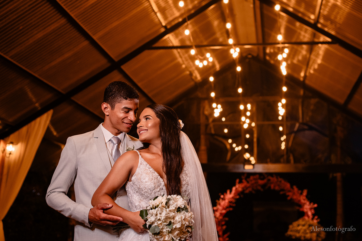 Casamento-na-Chácara-Cerradu's- Sinop-MT-aleson-fotografo-fotografo-em-sinop-casamentos-fotografiade-casal-noivas-vestidos-de-noivas-