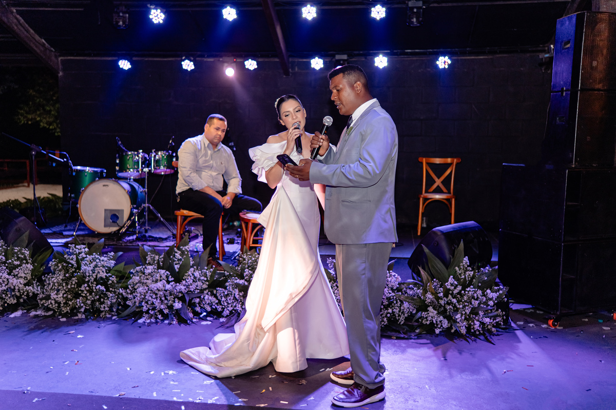 vestido-de-noivas-sinop-rosania-bellei-estilista-rosania-bellei-sinop-noivas-fotografos-de-noivas-sinop