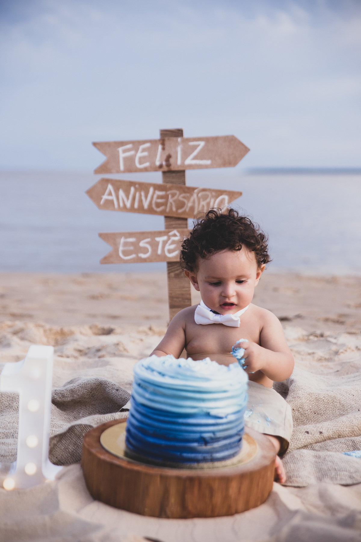 a reação de cada bebê é diferente e fala  muito sobre como os pais ensinam.