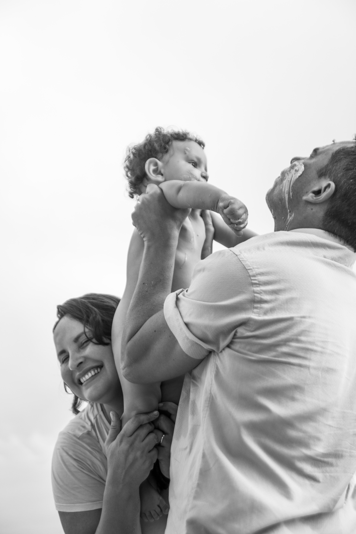 Ao final do ensaio, quando ninguém mais liga pra câmera, dedinho na câmera e xis... disparado e registrado, esse momento tão família. 