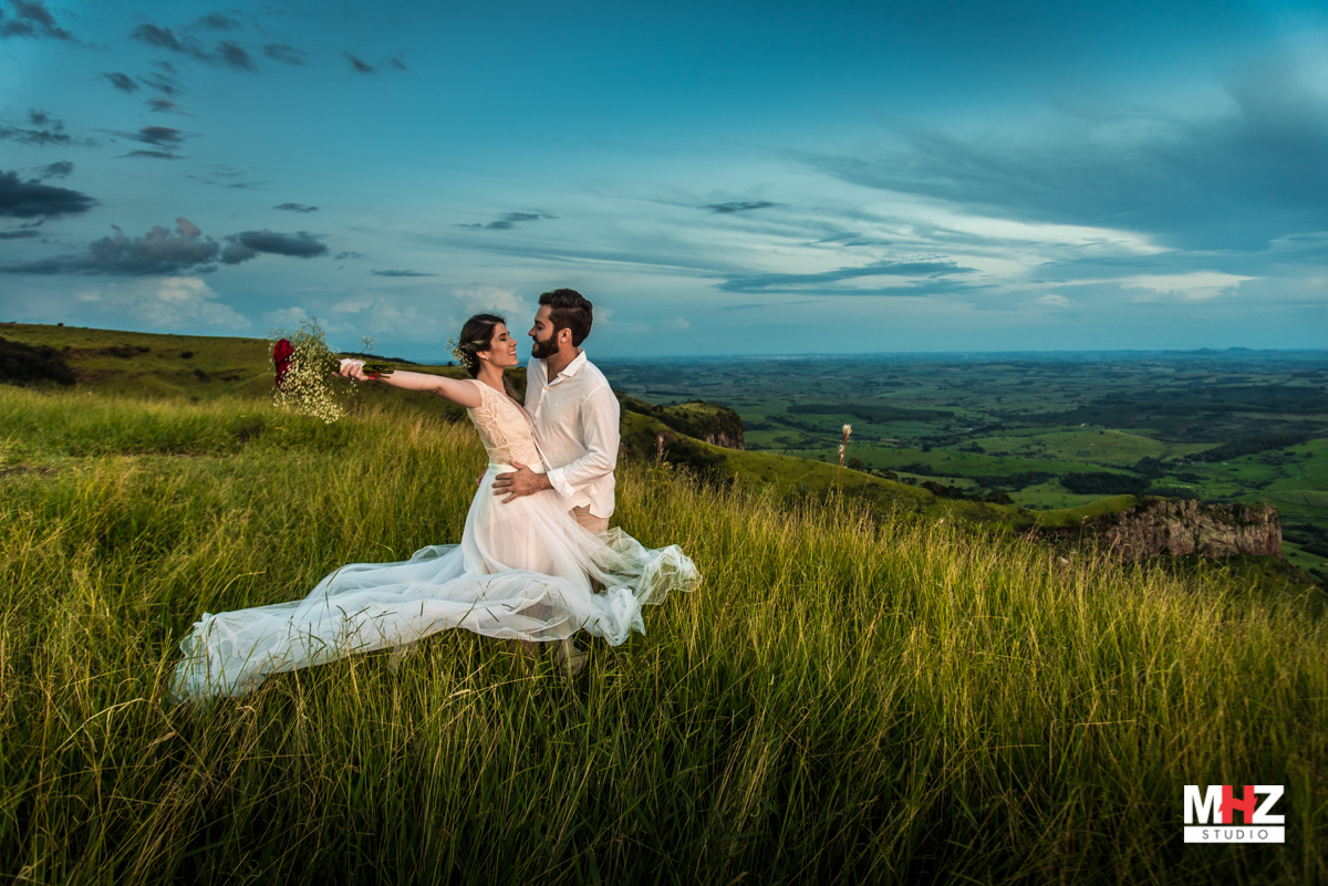 pre wedding na cachoeira do saltão e morro do fogão