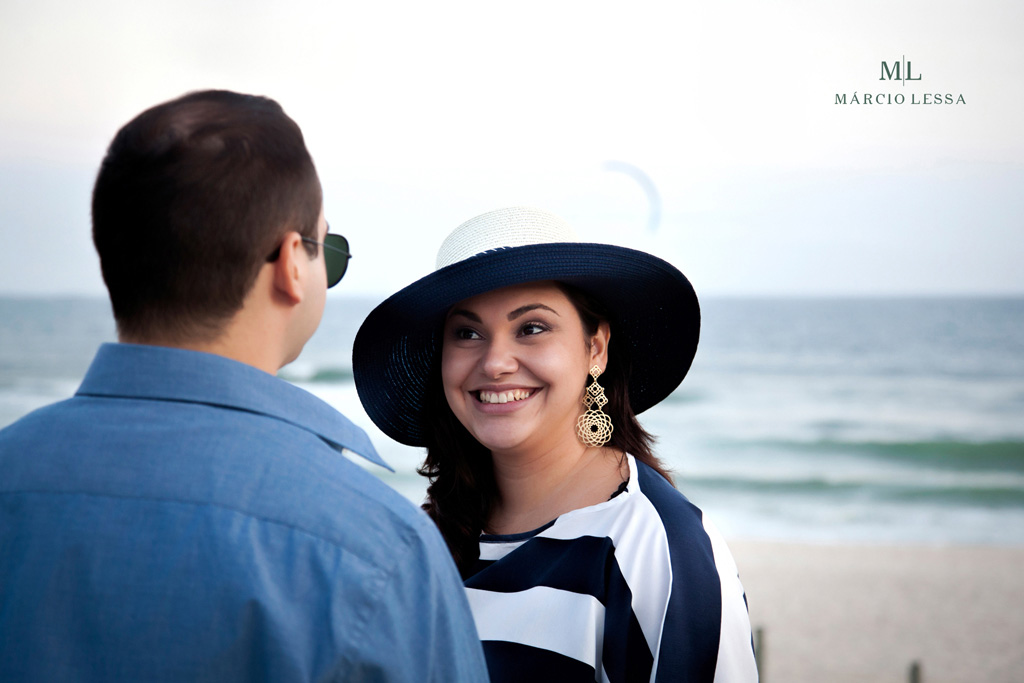 Pre-Wedding na Praia da Barra da Tijuca, Rio de Janeiro, RJ, por Márcio Lessa | Fotografia