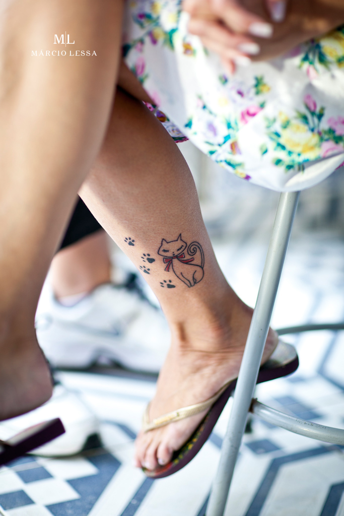 A tatoo de gatinha da noiva | Casamento na Lofty Kingdom Eventos, Rio de Janeiro, RJ, por Márcio Lessa | Fotografia