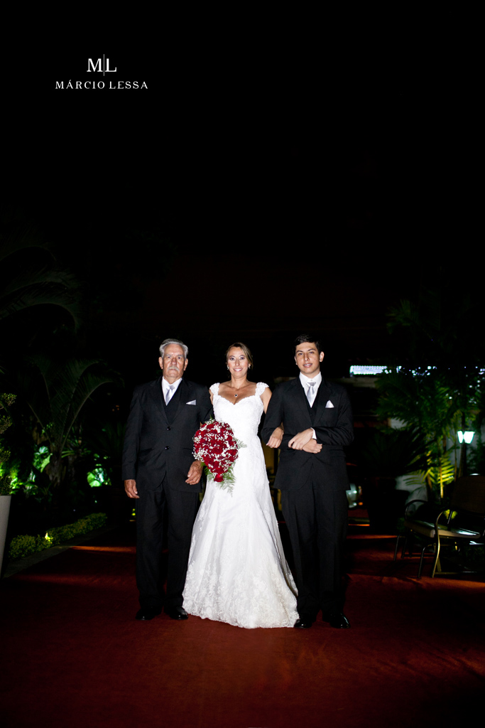 Lá vem a noiva! | Casamento na Lofty Kingdom Eventos, Rio de Janeiro, RJ, por Márcio Lessa | Fotografia