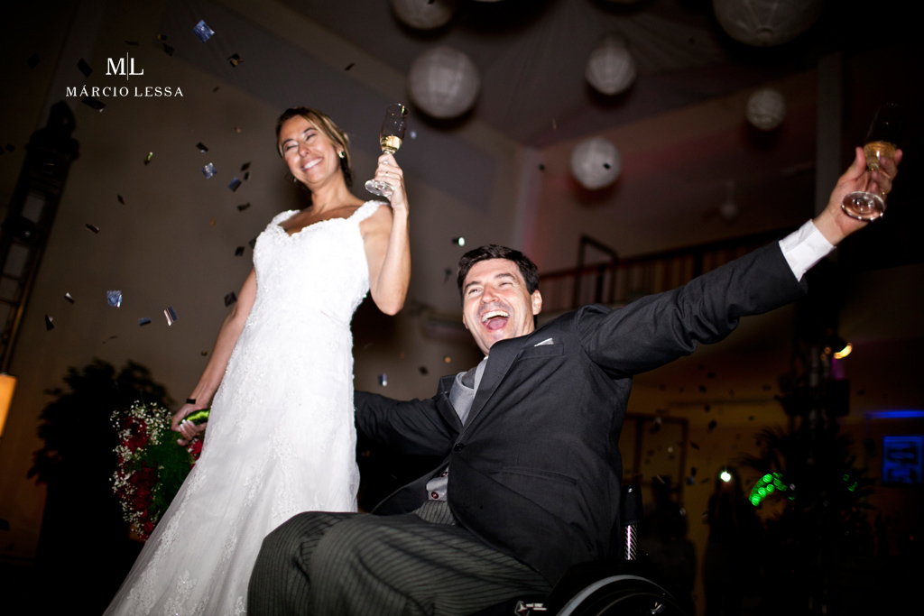 Só alegria! Enfim, casados! Casamento na Lofty Kingdom Eventos, Rio de Janeiro, RJ, por Márcio Lessa | Fotografia
