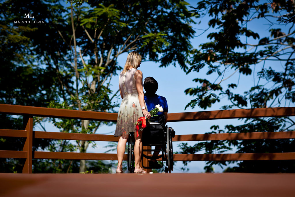 Noivos no Pre-Wedding no Parque Penhasco Dois Irmãos, Leblon, Rio de Janeiro, RJ, por Márcio Lessa | Fotografia