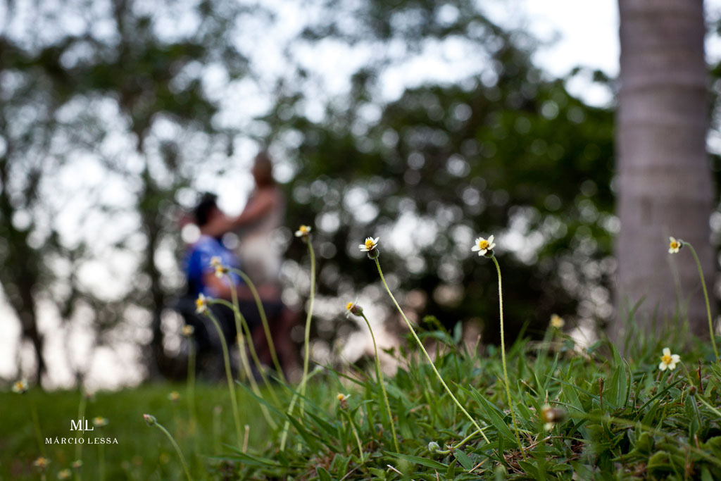 Cumplicidade. Pre-Wedding no Parque Penhasco Dois Irmãos, Leblon, Rio de Janeiro, RJ, por Márcio Lessa | Fotografia