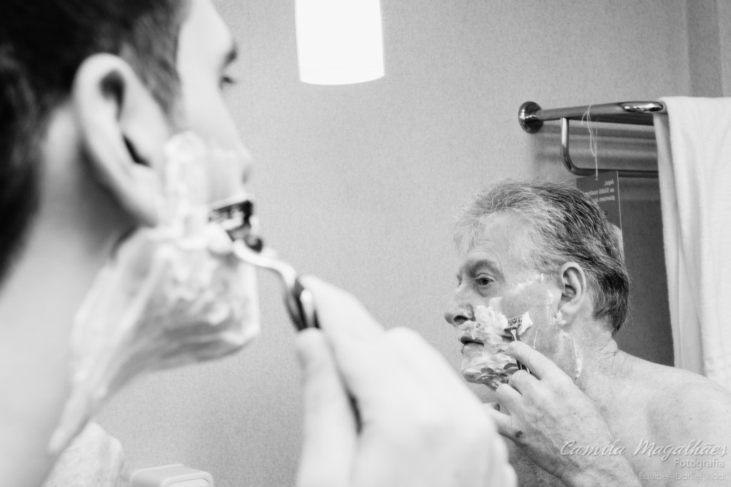fazendo a barba com o pai making of noivo