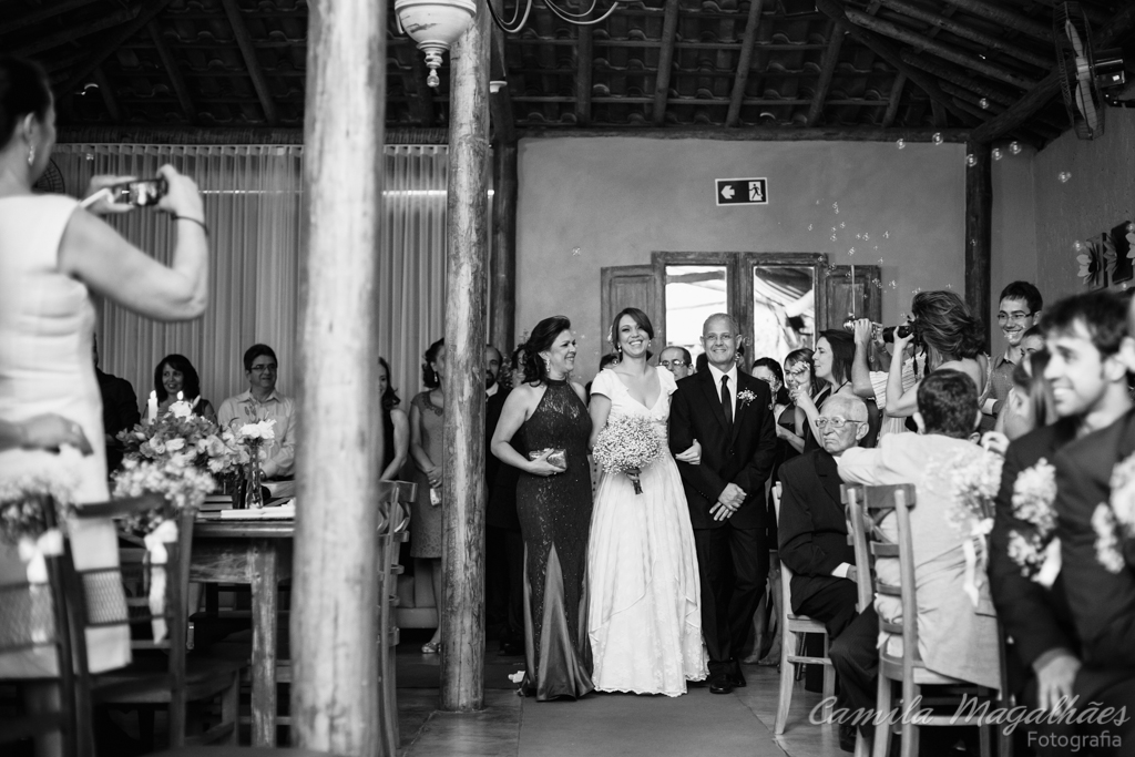 entrada da noiva fotografias emocionantes de casamento camila magalhaes