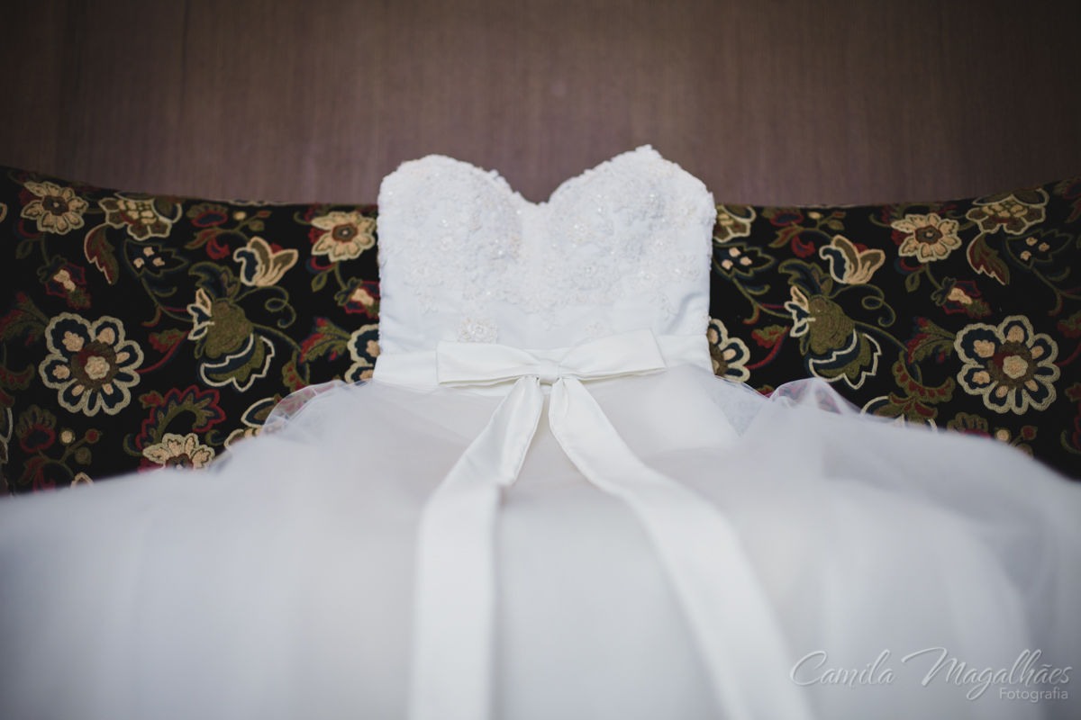 Vestido de noiva laço na frente