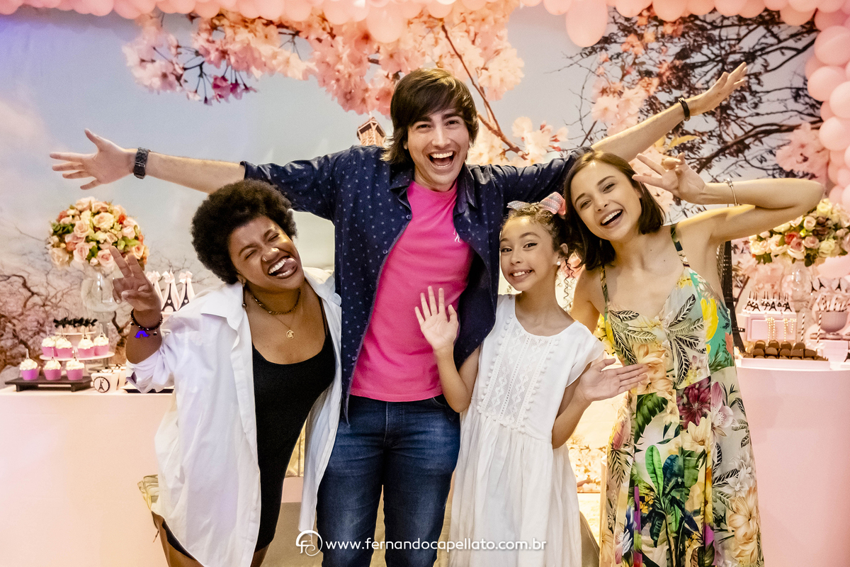 Festa de aniversário infantil da Nathalie Ferraz, a Tetê do Zoo da Zu, no Buffet Play Mini Golf, em São José dos Campos. Fornecedores: Decoração Nina Gutti, Casa de Festas, Yupie Filmes, Art em Scrap, Paulo Mágico, Turma do Tio Chico.