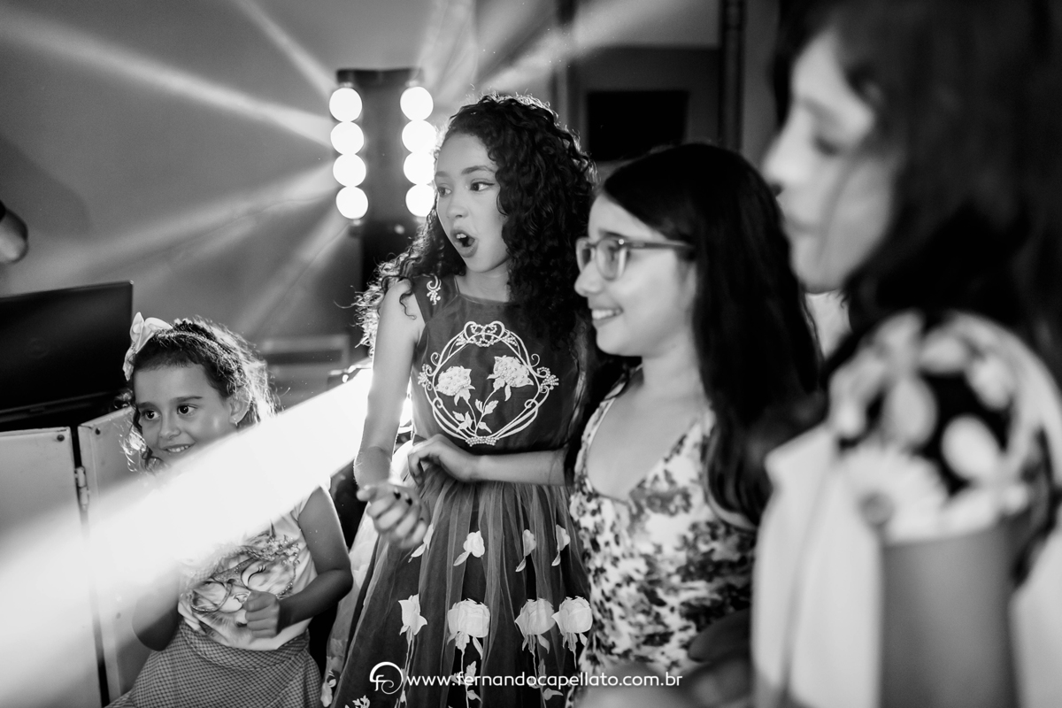 Festa de aniversário infantil da Nathalie Ferraz, a Tetê do Zoo da Zu, no Buffet Play Mini Golf, em São José dos Campos. Fornecedores: Decoração Nina Gutti, Casa de Festas, Yupie Filmes, Art em Scrap, Paulo Mágico, Turma do Tio Chico.