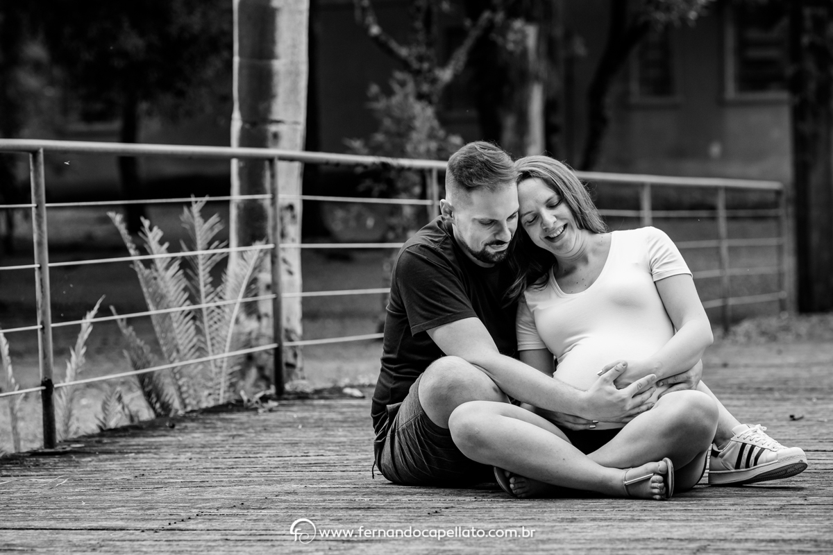 Ensaio de gestante externo, realizado no Jardim Botânico, São Paulo. Fotos externas e espontâneas. Book de gestante. Ensaio de grávida.
