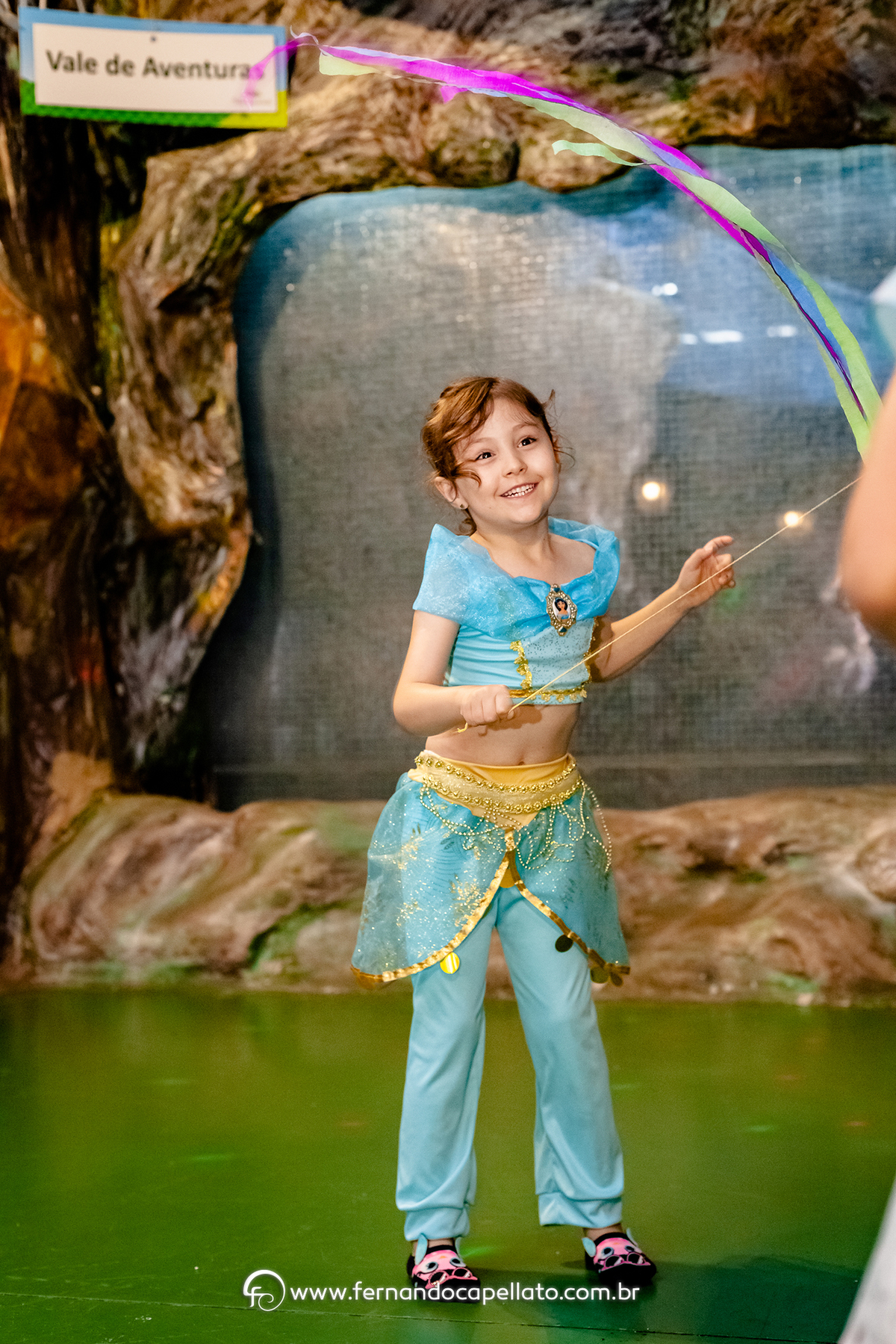 Festa de aniversário infantil no Buffet Vale Encantado SJC. Maria Helena, 5 anos. Tema Aladim e Princesa Jasmine. Fernando Capellato Fotografia, Estúdio da Cidade. Recreação da Tia Glitter.