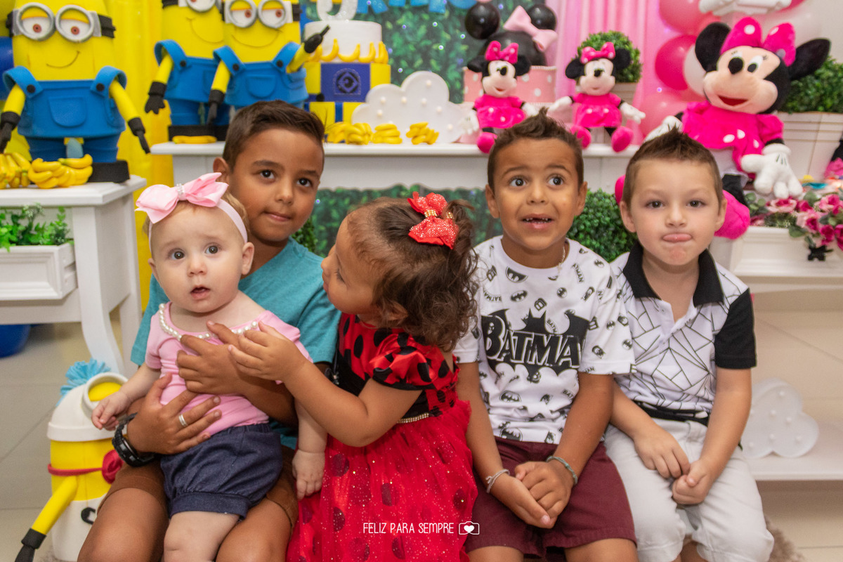 Aniversário.Anabella.Kaio.CaxiasdoSul.Minions.Minnie.Aniverduplo.Feliz Para Sempre Fotografia