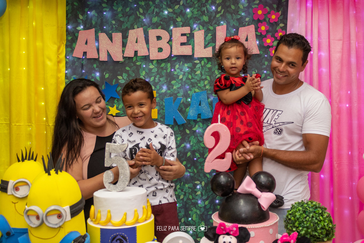 Aniversário.Anabella.Kaio.CaxiasdoSul.Minions.Minnie.Aniverduplo.Feliz Para Sempre Fotografia