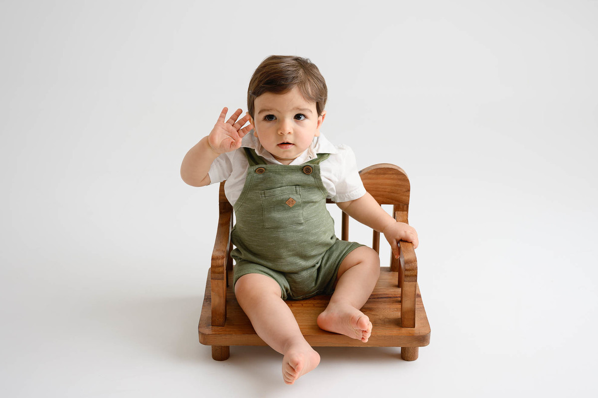 o bebe tranquilo durante o ensaio de fotos no estudio especializado gestante newborn e bebes em SP
