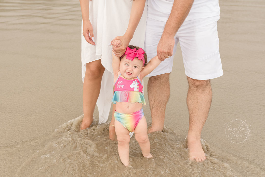 ensaio na praia da Marina do primeiro ano de vida