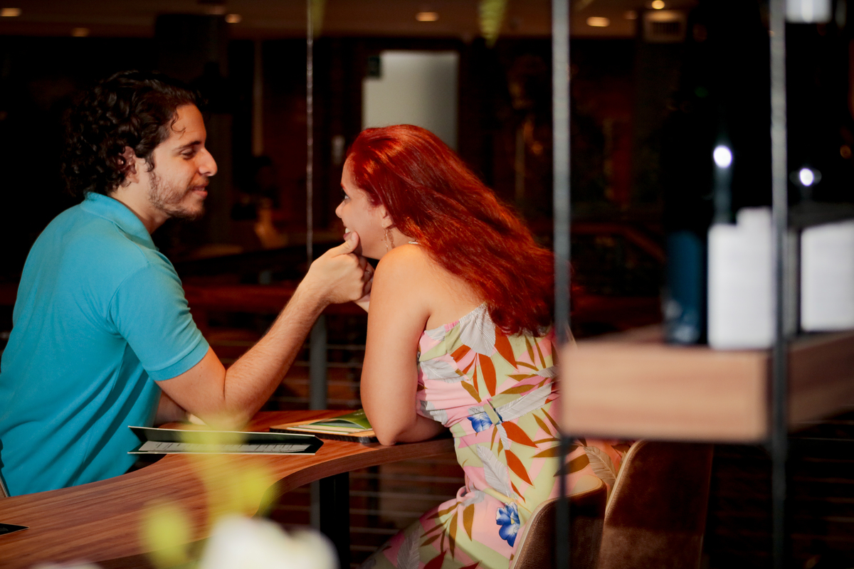 Ensaio de Casal - Noivos no Recife Antigo - Foto Rebecca Torquato