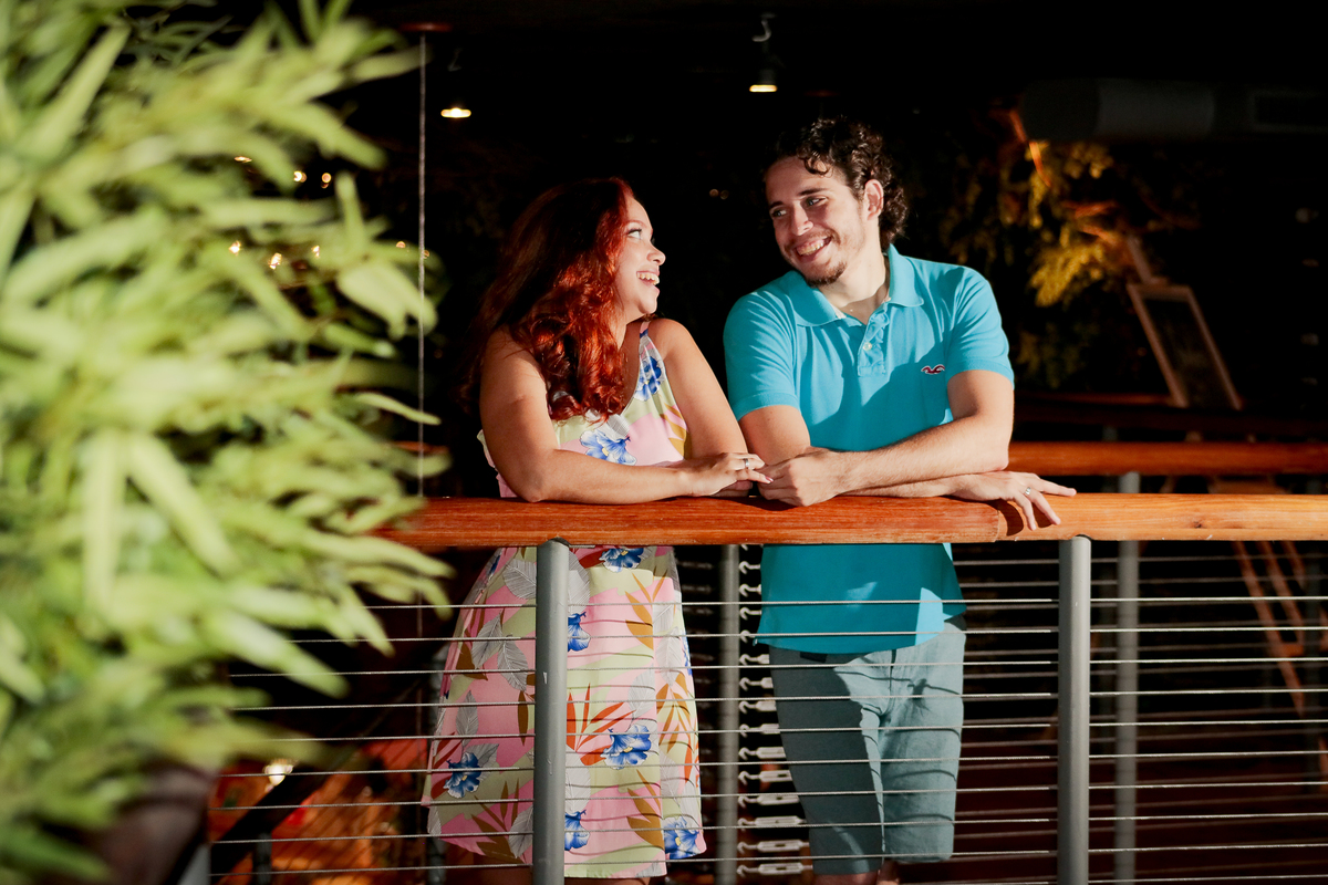 Ensaio de Casal - Noivos no Recife Antigo - Foto Rebecca Torquato