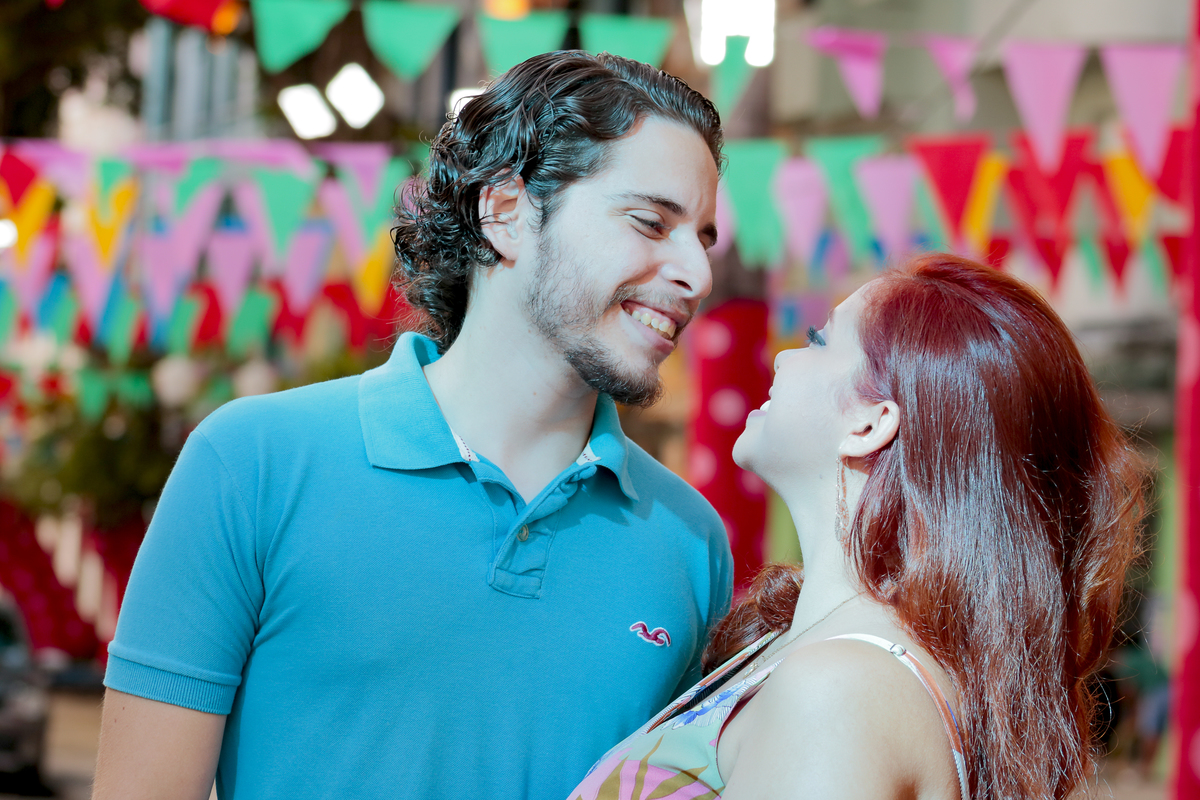 Ensaio de Casal - Noivos no Recife Antigo - Foto Rebecca Torquato