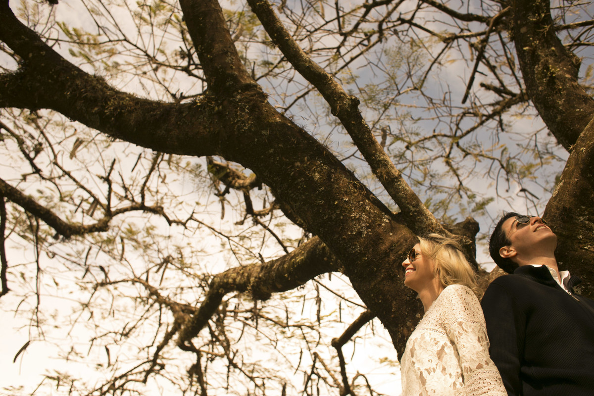 natureza casal de noivos