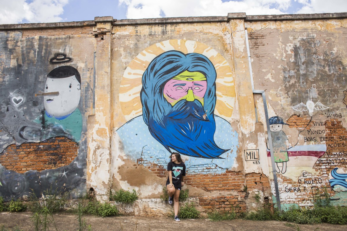 grafite jau, 15 anos, celebração