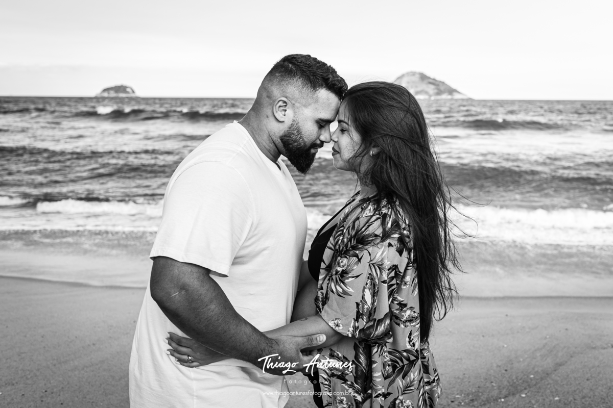 Ensaio de gestante - Mamãe Micaelly e Papai Fabrício - Barra da Tijuca, Grumari, Rio de Janeiro - Filha Laura - Fotografo infantil e de gestante Thiago Antunes