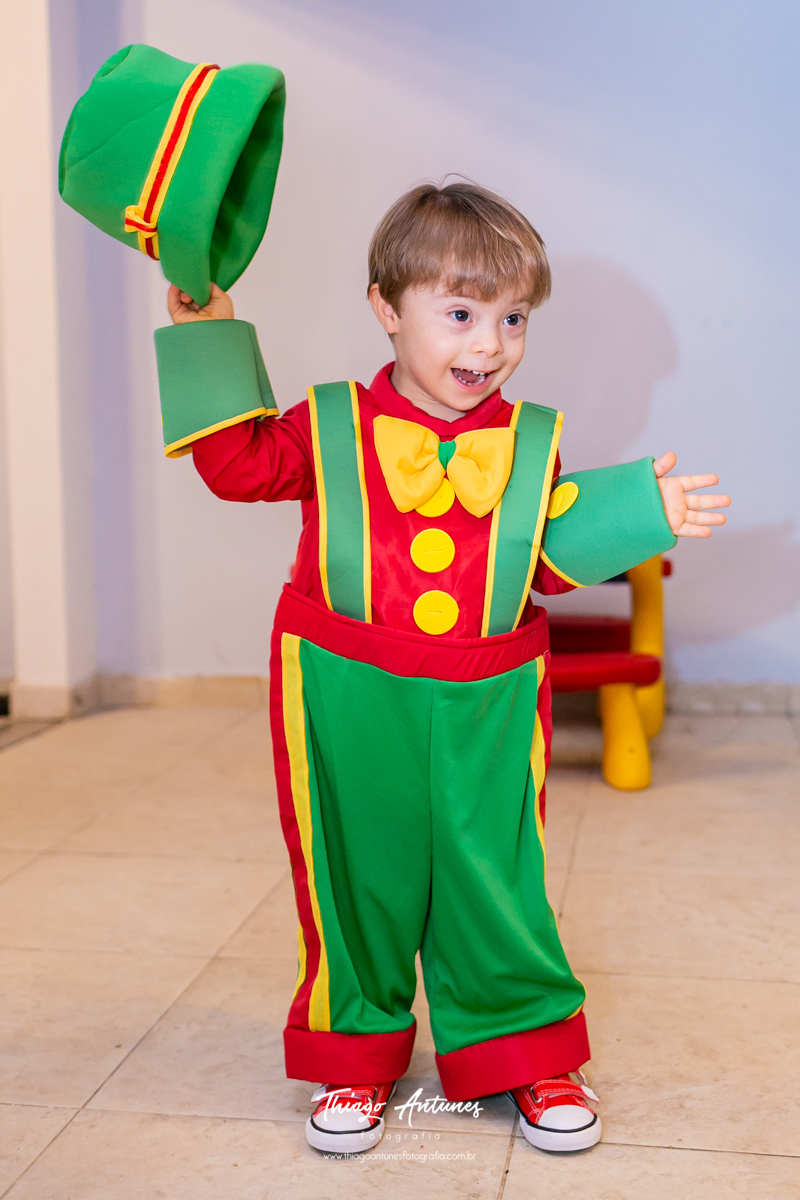 Festa infantil em casa - Lorenzo fez um ano - Vila da Penha, Rio de Janeiro - Tema infantil O Chefinho - Fotógrafo infantil Thiago Antunes