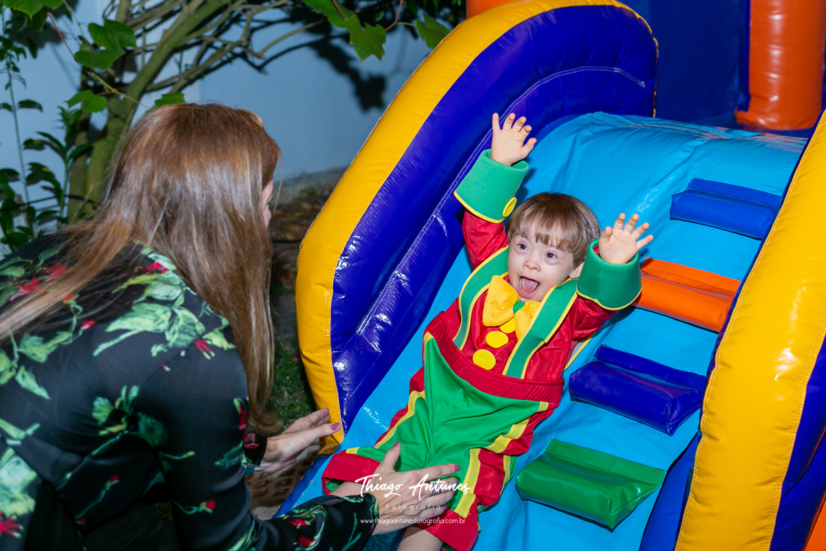 Festa infantil em casa - Lorenzo fez um ano - Vila da Penha, Rio de Janeiro - Tema infantil O Chefinho - Fotógrafo infantil Thiago Antunes