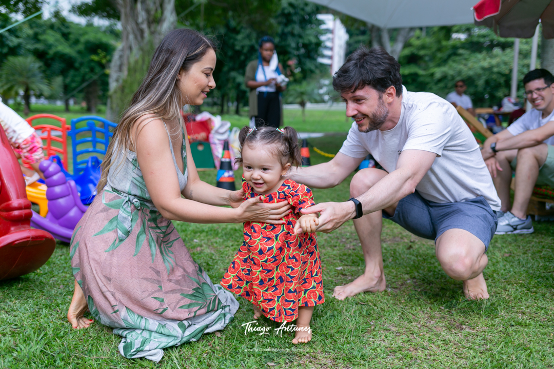 Festa da Lia de 1 ano - picnic pique nique - Lagoa Rodrigo de Freitas, Rio de Janeiro - Fotografo infantil Thiago Antunes em Rio de Janeiro