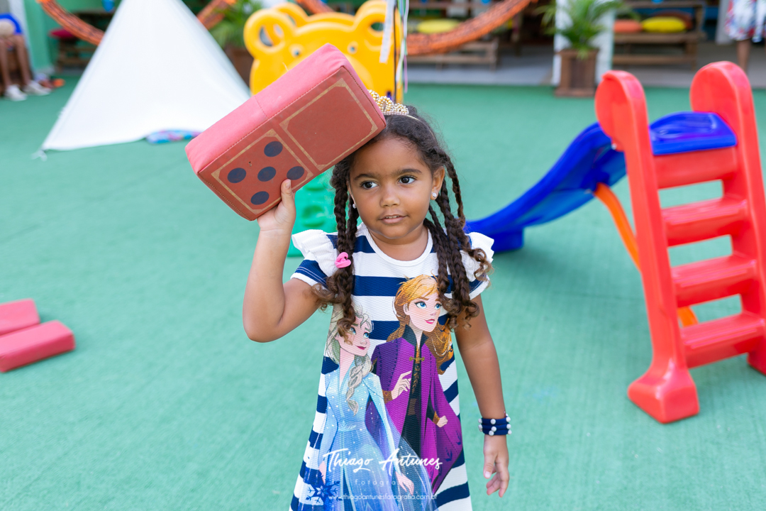 Festa da Milena de 5 ano - Brincadeiras no Quintal, Recreio, Rio de Janeiro - Fotografo infantil Thiago Antunes em Rio de Janeiro