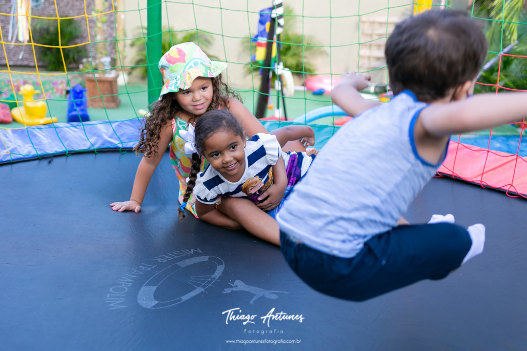 Festa da Milena de 5 ano - Brincadeiras no Quintal, Recreio, Rio de Janeiro - Fotografo infantil Thiago Antunes em Rio de Janeiro