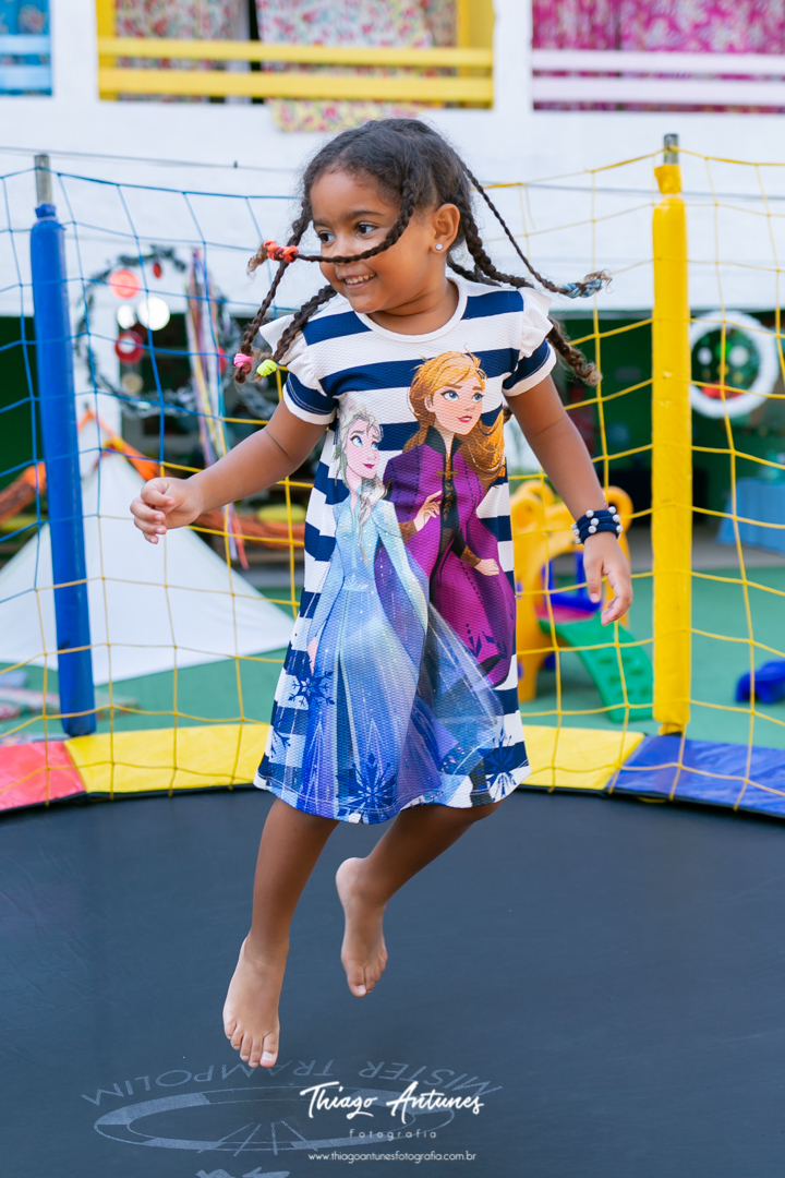 Festa da Milena de 5 ano - Brincadeiras no Quintal, Recreio, Rio de Janeiro - Fotografo infantil Thiago Antunes em Rio de Janeiro