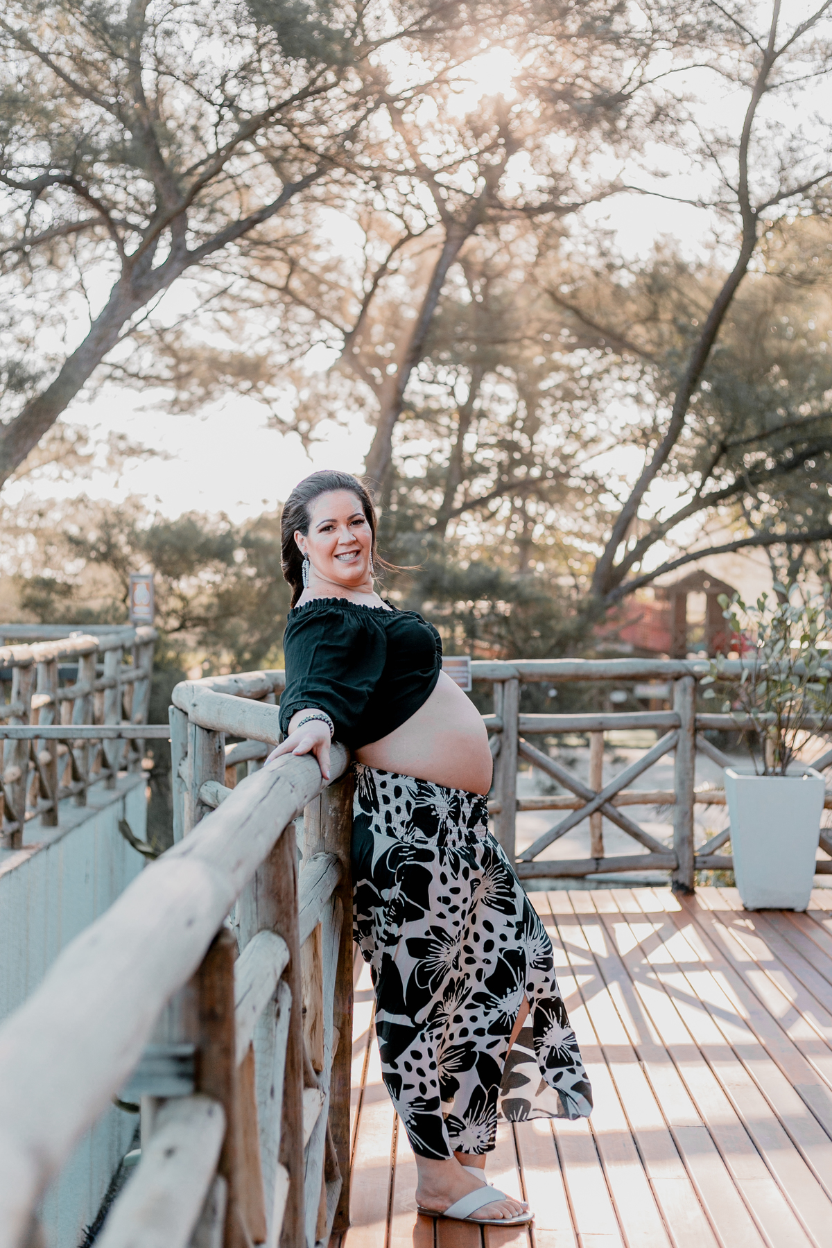 Ensaio de gestante na praia - Recreio, Rio de Janeiro - Fotógrafo de ensaios Thiago Antunes em Rio de Janeiro