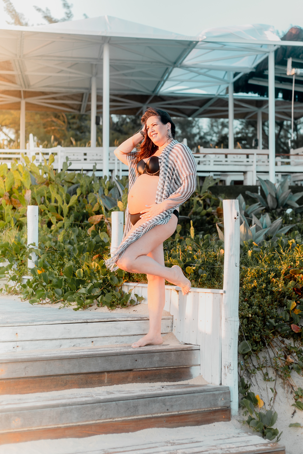 Ensaio de gestante na praia - Recreio, Rio de Janeiro - Fotógrafo de ensaios Thiago Antunes em Rio de Janeiro