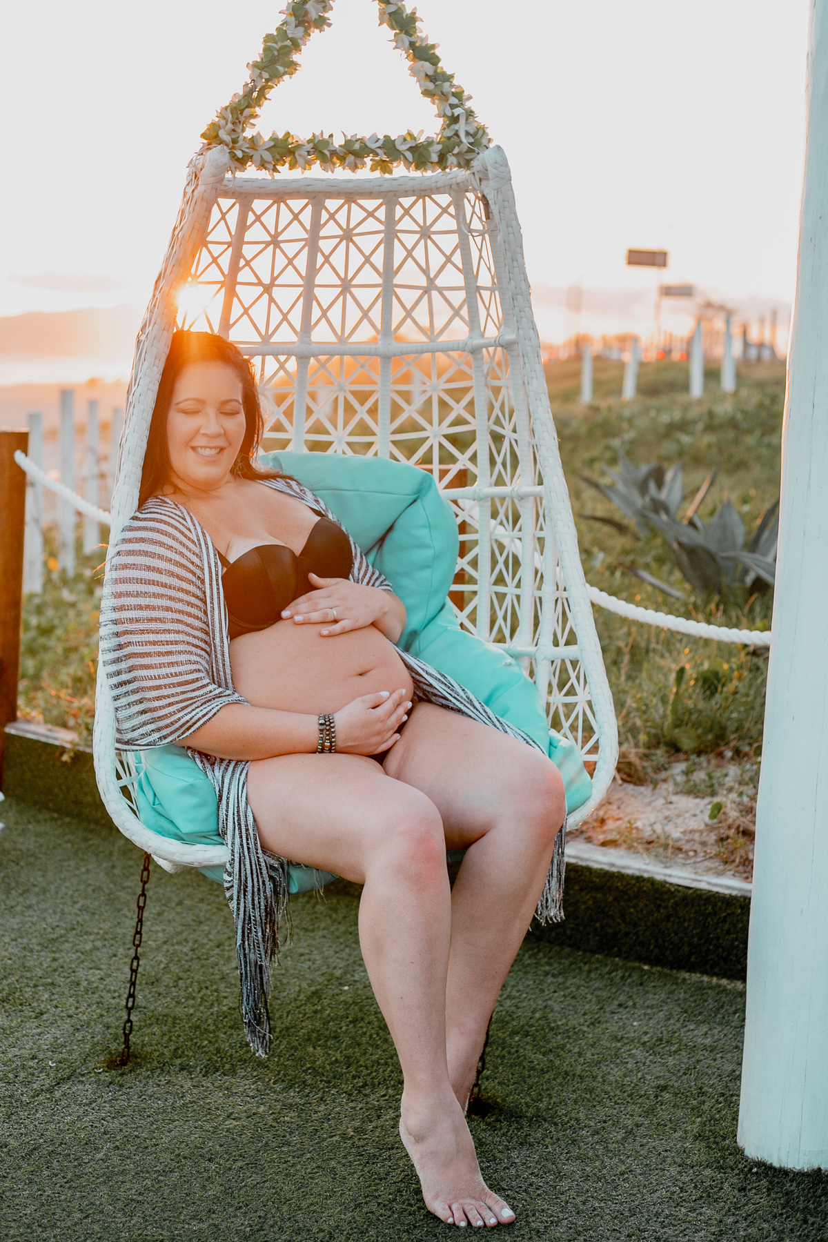 Ensaio de gestante na praia - Recreio, Rio de Janeiro - Fotógrafo de ensaios Thiago Antunes em Rio de Janeiro