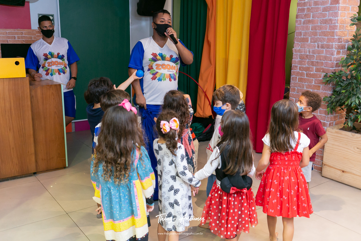 Festa infantil de cinco anos do Arthur - Espoleta Buffet, Botafogo, Rio de Janeiro - Fotografo infantil Thiago Antunes em Rio de Janeiro