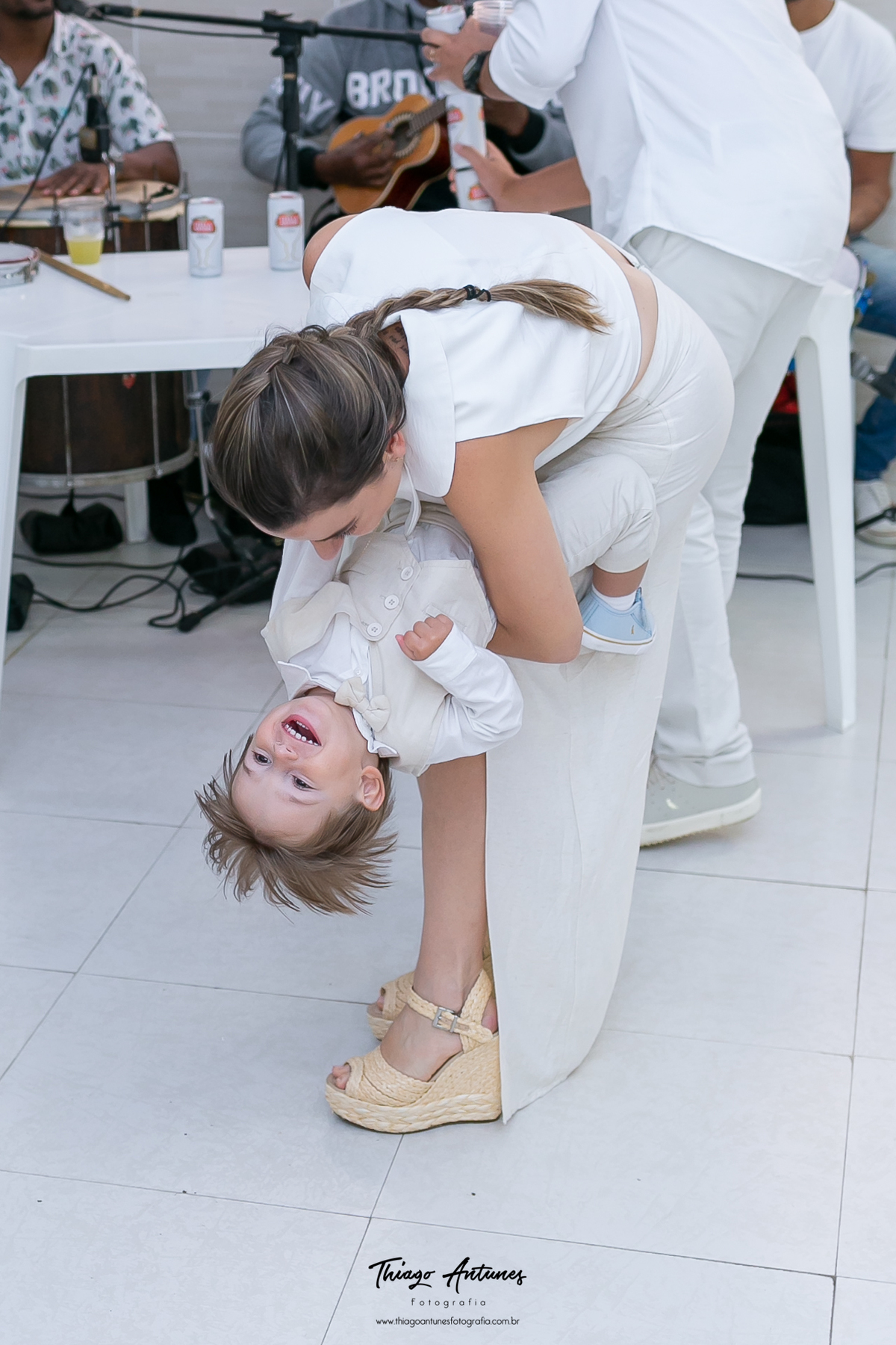 Batizado do Lucas - Capela Nossa Senhora de Montserrat, Vargem Pequena Rio de Janeiro - Fotografo infantil de batizado Thiago Antunes em Rio de Janeiro