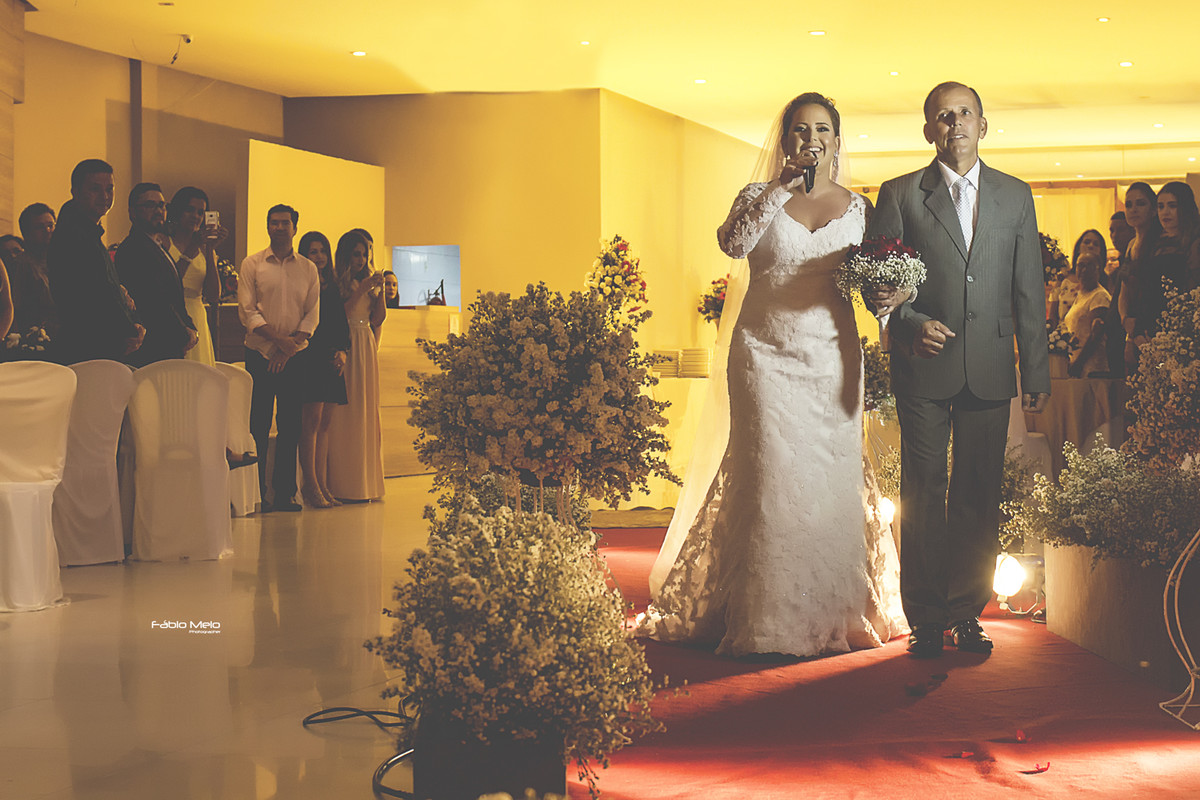 Entrada da Noiva Cantando