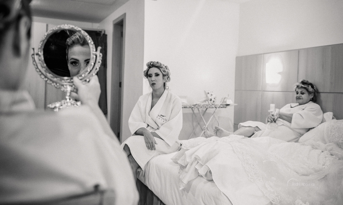 casamento rj noiva se olhando no espelho making of hotel atlantico sul