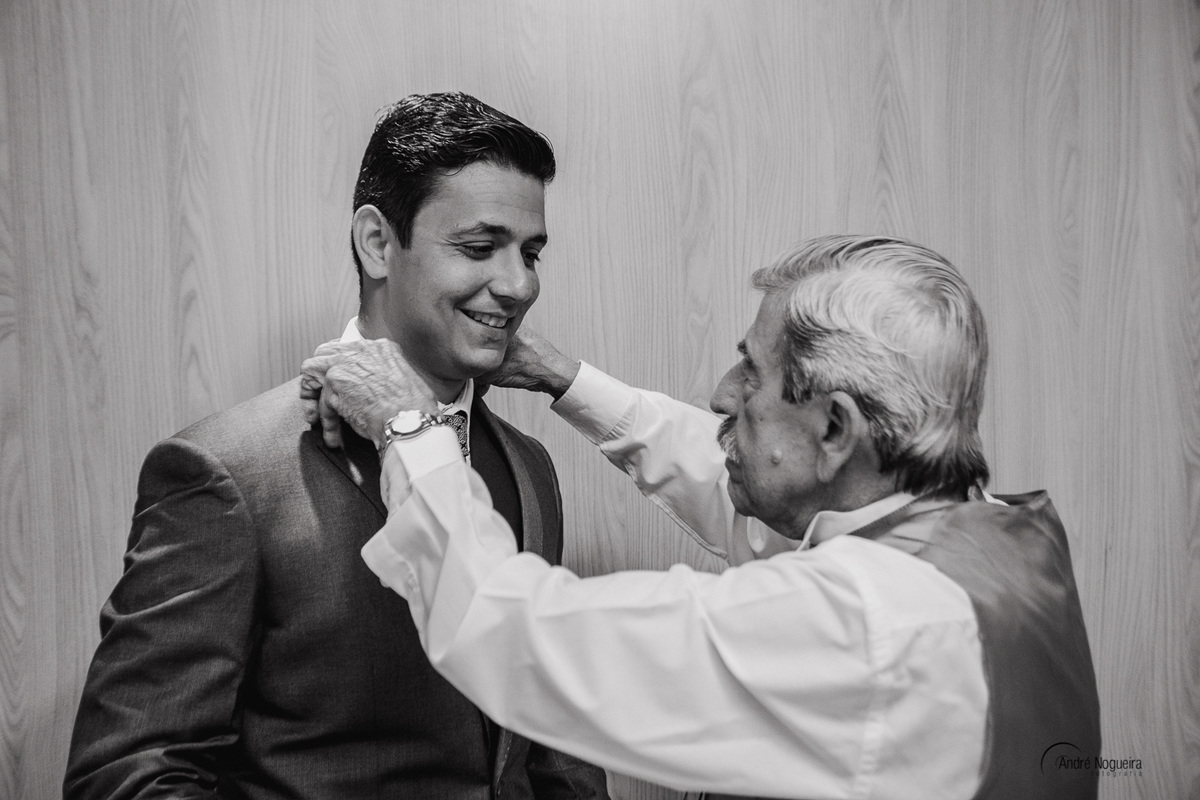 noivo e seu pai se arrumando para o casamento rj making of