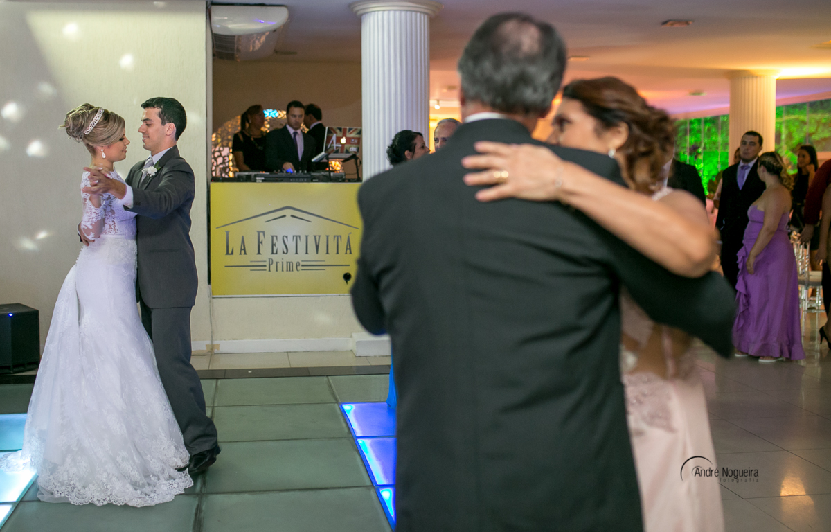 fotografo de casamento, fotografo de casamento rj, fotografo de casamento sp, fotografo de casamento fernando de noronha, wedding, bride, sapato de noiva, veu de noiva, vestido de noiva, noivas cariocas, noivas paulistas, ensaio pre casamento rj, ensaio p