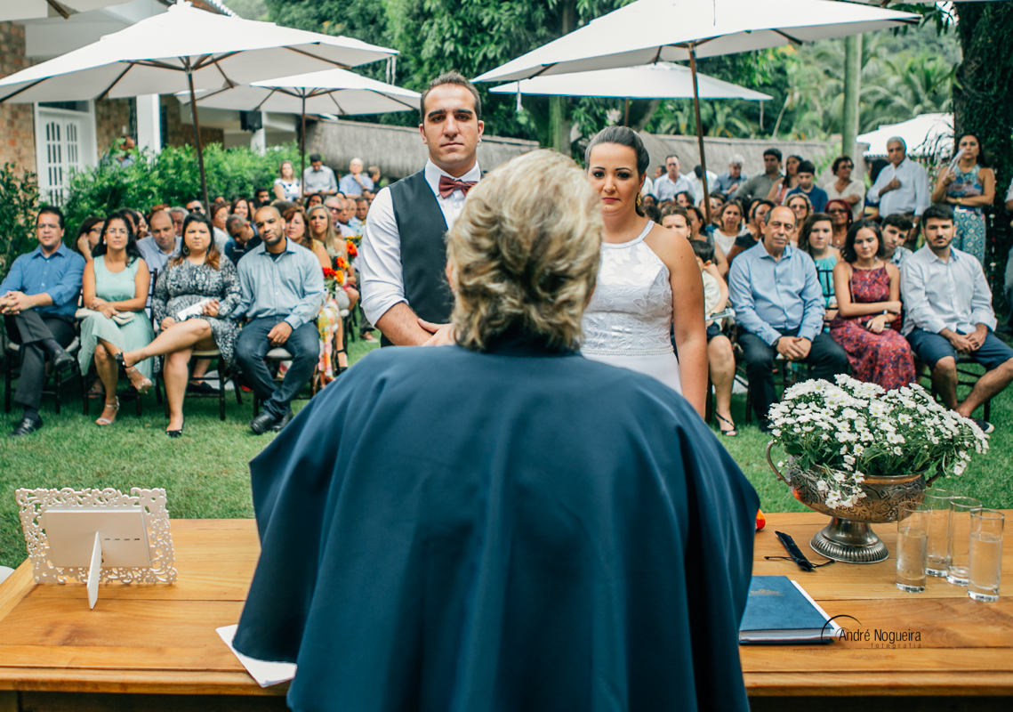 olhares atentos para as palavras sábias da juiza