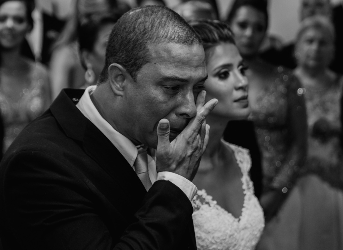 noivo chora cerimonia de casamento religioso fotografo de casamento rs